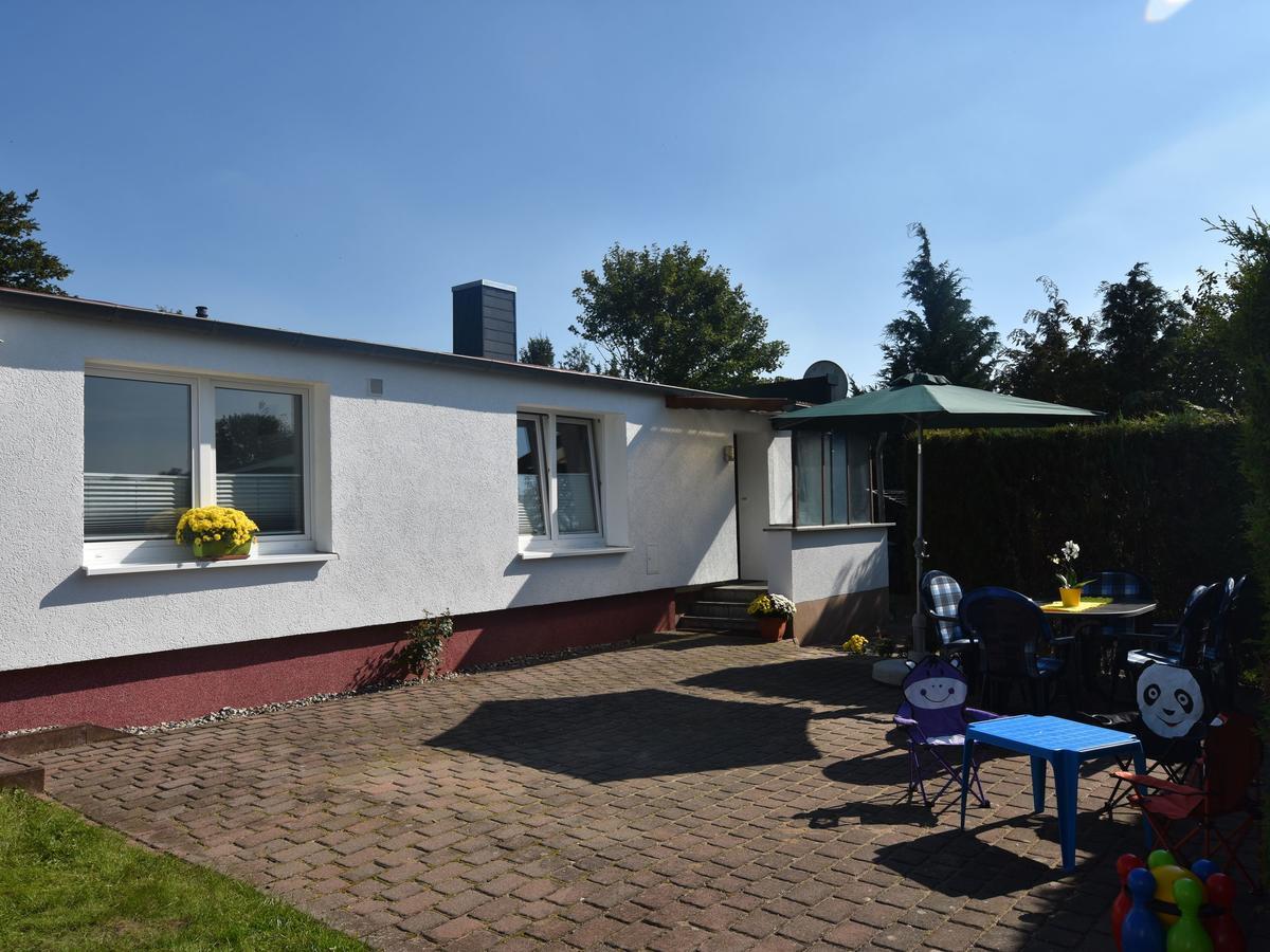 Modern Bungalow In Kroepelin With Garden Villa Eksteriør billede